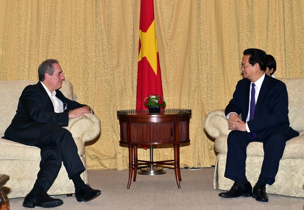 Premierminister Nguyen Tan Dung trifft US-Handelsvertreter Michael Froman - ảnh 1