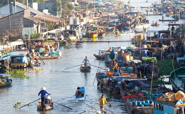 Der schwimmende Markt Nga Nam in der Provinz Soc Trang - ảnh 1