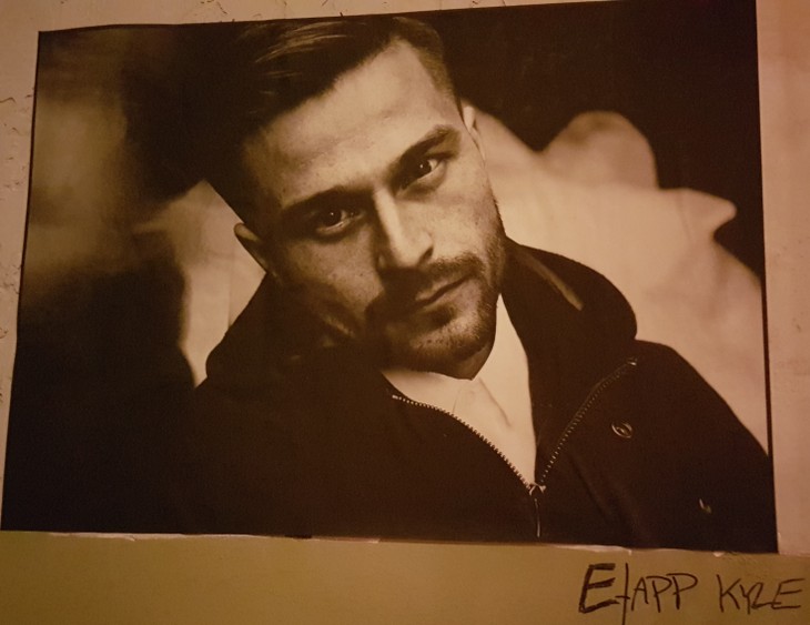 Fotosausstellung „Rudel II“ des deutschen Fotografen Sven Marquardt in Hanoi - ảnh 1