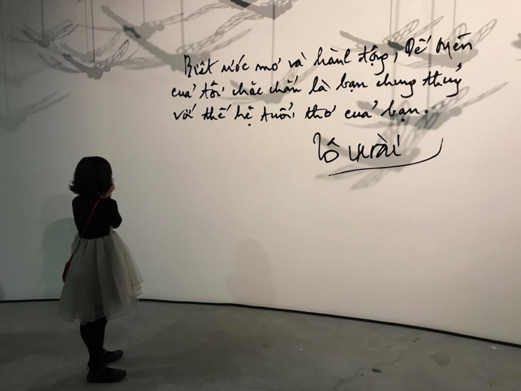 Ausstellung „Abenteuer und Heldentaten des ruhmreichen Grashüpfers Men“  - ảnh 2