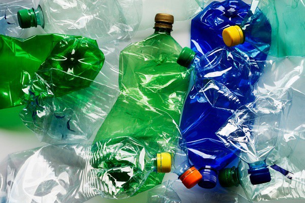 Zahlreiche Botschaften unterzeichnen Verhaltensregeln gegen Verschmutzung durch Plastikmüll - ảnh 1