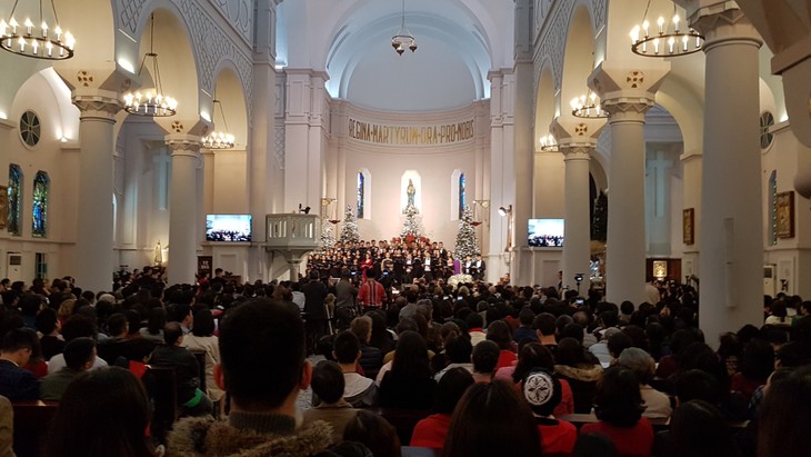 Weihnachtskonzert 2018 in der Cua Bac-Kirche - ảnh 1