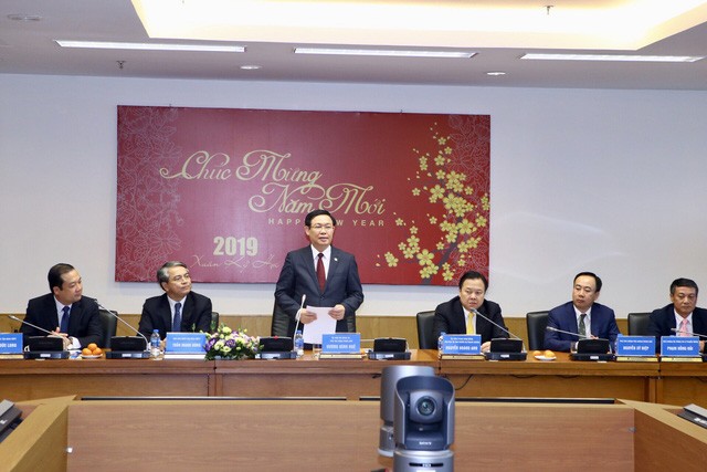 Vizepremier Vuong Dinh Hue besucht die Kommission zur Verwaltung staatlichen Kapitals, Agribank und VNPT - ảnh 1
