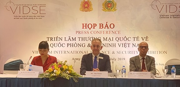 Internationale Verteidigungs- und Sicherheitsmesse Vietnams 2020 wird in Hanoi veranstaltet - ảnh 1