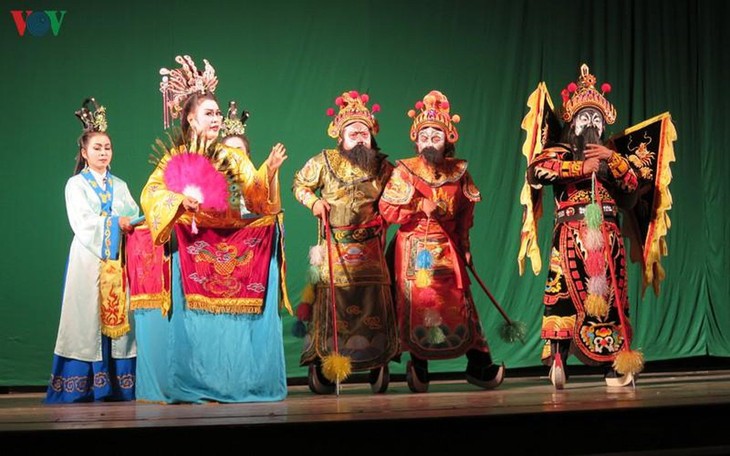 Junge Vietnamesen und traditionelle Künste - ảnh 2