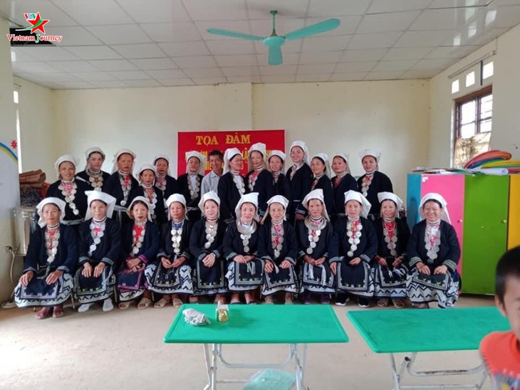 Bewahrung des Brokatwebens der Frauen der Volksgruppe Dao Tien in Cao Bang - ảnh 2