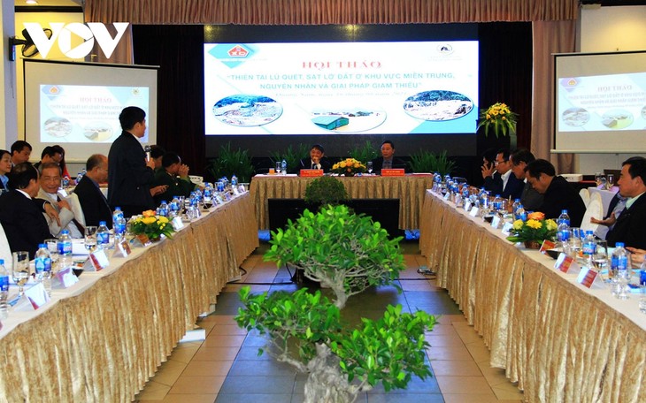 Frühwarnung ist eine wichtige Maßnahme zur Vorbeugung von Sturzflut und Erdrutsch - ảnh 1