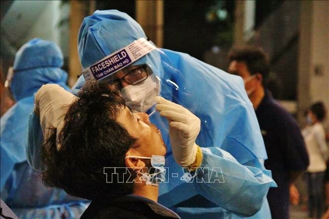 677 neue Covid-19-Infizierte in Vietnam am Mittwoch - ảnh 1