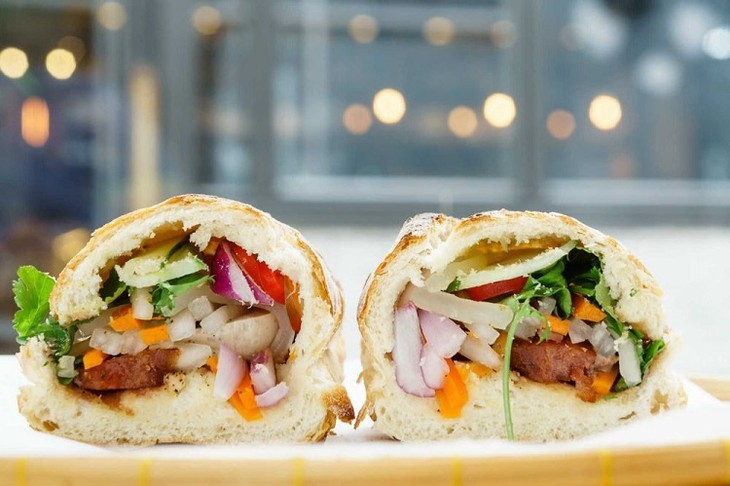 Britische Zeitschrift empfiehlt neun Gerichte, die Touristen in Vietnam probieren sollten - ảnh 2