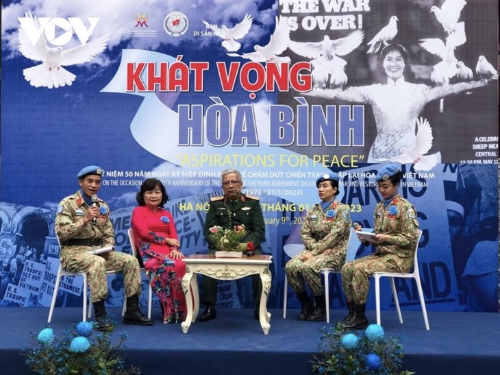 Ausstellung über Friedenswunsch im Frauenmuseum - ảnh 1