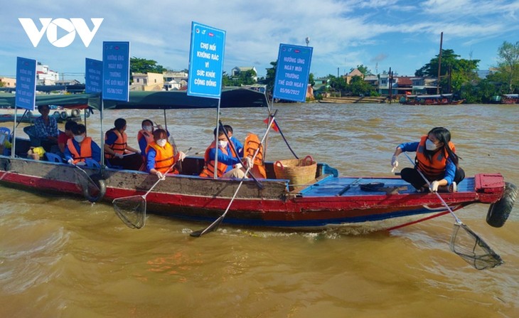 Der Mekong-Fluss in Can Tho ist grün und schön im Sommer - ảnh 2