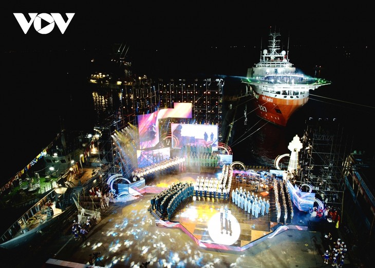 Stärkung und Bereicherung durch das Meer – Liebe zum Meer und Nationalgeist - ảnh 1