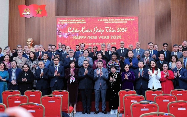 Vietnam pflegt Freundschaft und Zusammenarbeit mit anderen Völkern - ảnh 1