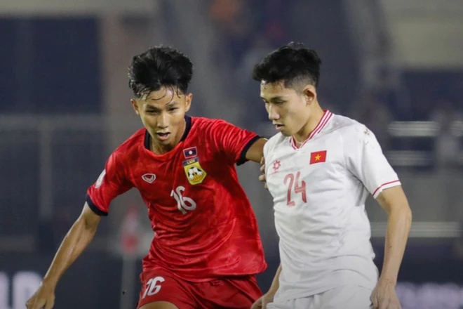 Vietnams Fußballnationalmannschaft gewinnt das erste Spiel bei ASEAN Cup - ảnh 1