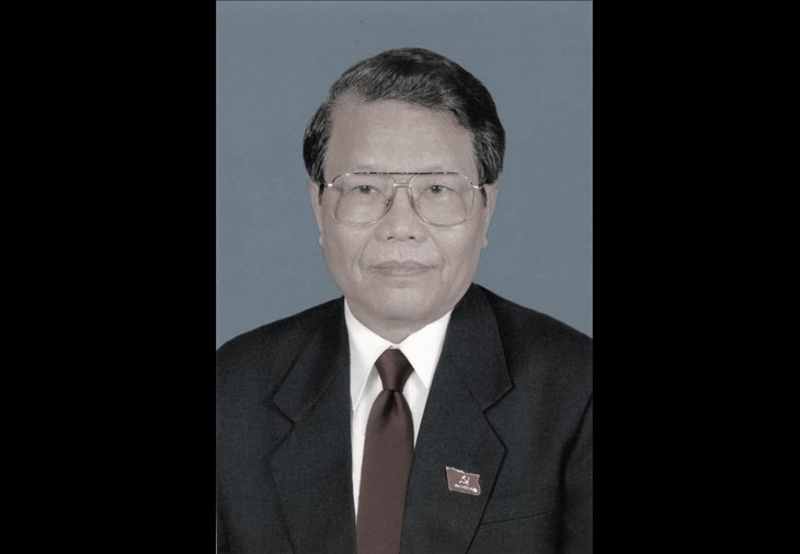 Mitteilung zu Trauerfeier, Gedenkzeremonie und Beisetzung vom ehemaligen Staatspräsident Tran Duc Luong - ảnh 1