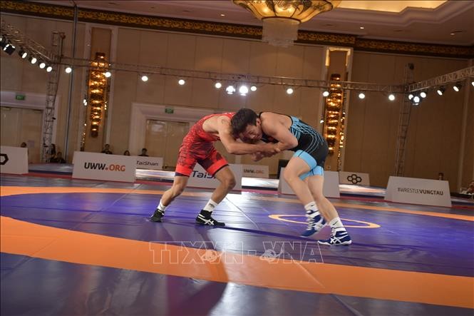 Eröffnung der U17- und U23-Asienmeisterschaft im Ringen - ảnh 1
