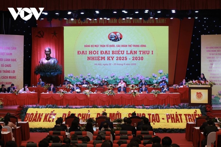 KPV-Generalsekretär To Lam fordert stärkere religiöse und nationale Einheit - ảnh 1