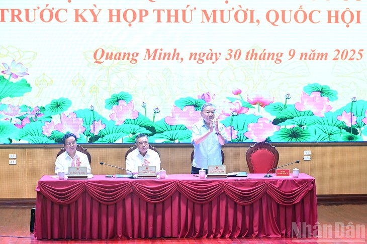 KPV-Generalsekretär To Lam trifft Wähler in Hanoi - ảnh 1