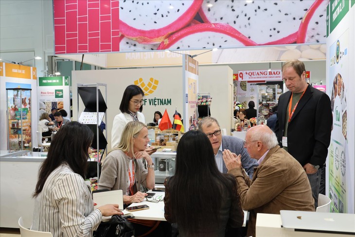 Vietnamesische Agrarprodukte auf der Anuga-Messe in Köln ausgestellt - ảnh 1