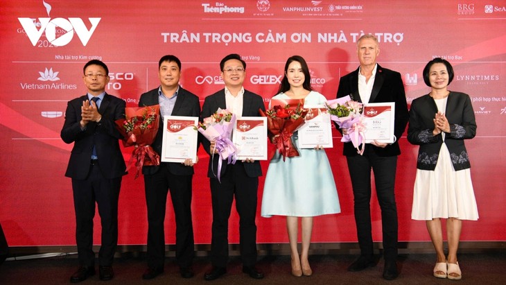 144 Golfer beim Tien Phong Golf Championship 2025 - ảnh 1