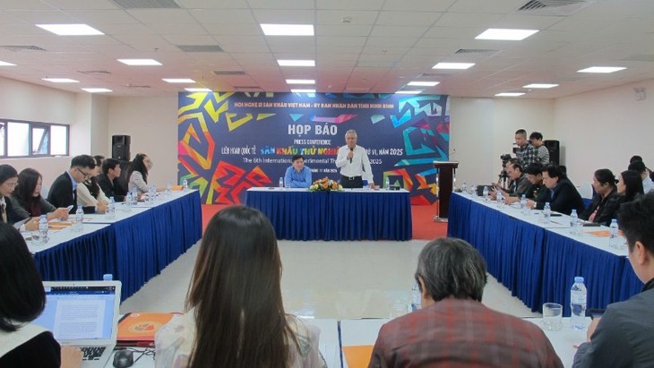 Fast 1.000 Künstler bei der 6. Internationalen Experimentaltheaterwoche 2025 - ảnh 1