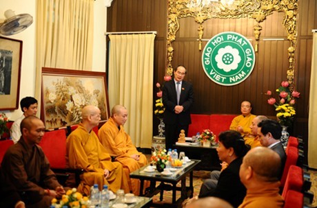 Sangha Buddha Vietnam selalu berjalan seperjalanan dengan bangsa - ảnh 1