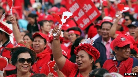 Mahkamah Konstitusi Thailand menolak semua rekomendasi  merevisi UUD dan membubarkan Partai yang berkuasa - ảnh 1