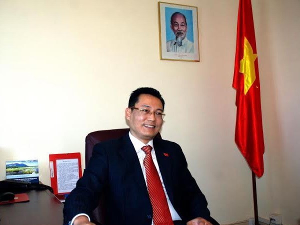 Diplomasi multilateral: melanjutkan sukses yang dicapai dalam politik hubungan luar negeri Vietnam - ảnh 1