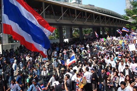 Tentara Thailand menemukan senjata dan bom yang dibawa ke Bangkok - ảnh 1