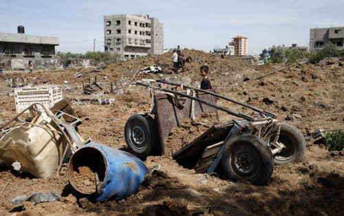 Israel melakukan serangan udara terhadap Jalur Gaza - ảnh 1