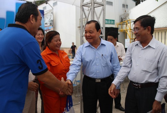 Acara pembukaan Bulan Buruh kota Ho Chi Minh ke-6 - ảnh 1