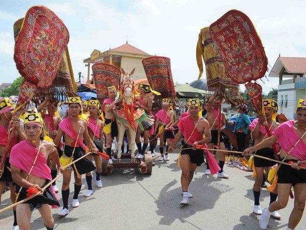 Pembukaan Pesta adat Giong - ảnh 1