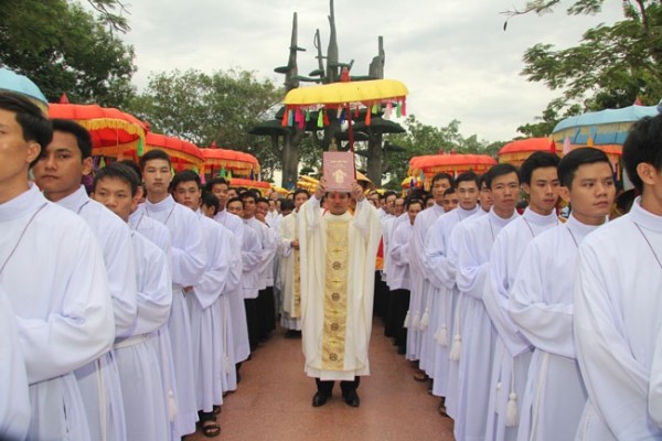 Acara pembukaan Kongres ke-30 berziarah La Vang - ảnh 1