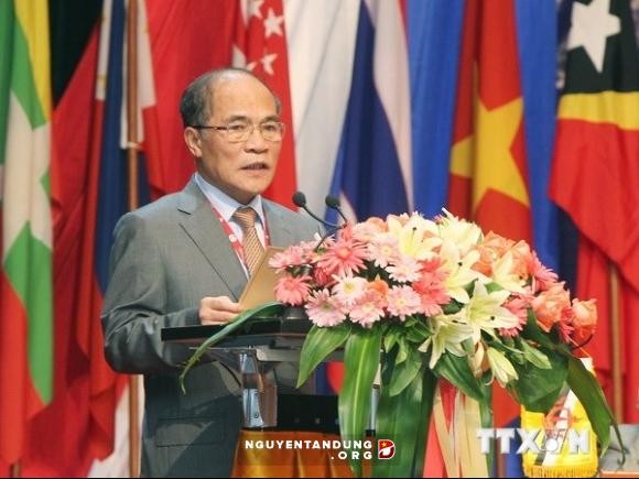 Vietnam berkomitmen akan terus memberikan sumbangan yang praksis dan efektif pada upaya bersama AIPA - ảnh 1