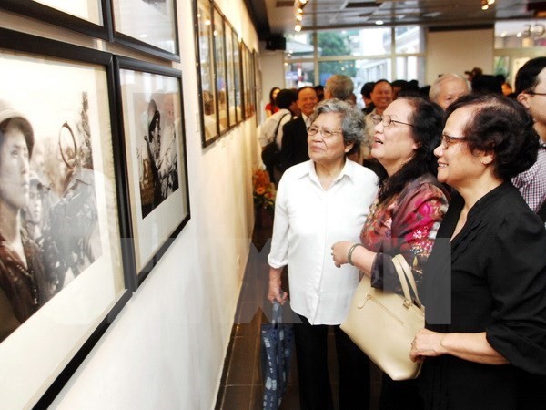 Pameran spesialis bertajuk: “Rakyat sedunia bersatu dengan Vietnam dalam usaha penyatuan Tanah Air 1954-1975 - ảnh 1