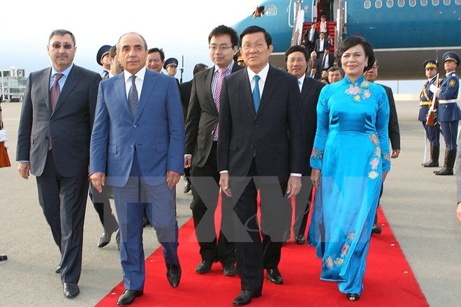 Presiden Vietnam, Truong Tan Sang memulai kunjungan resmi di Azerbaijan - ảnh 1