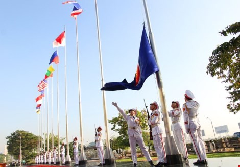 Komunitas ASEAN bersatu, bekerjasama untuk bersama-sama berkembang - ảnh 1