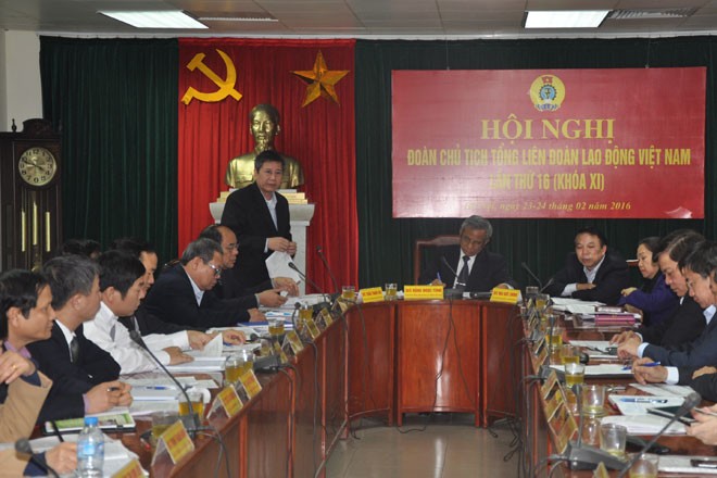 Konferensi ke-16 Presidium Konfederasi Serikat Pekerja Vietnam - ảnh 1