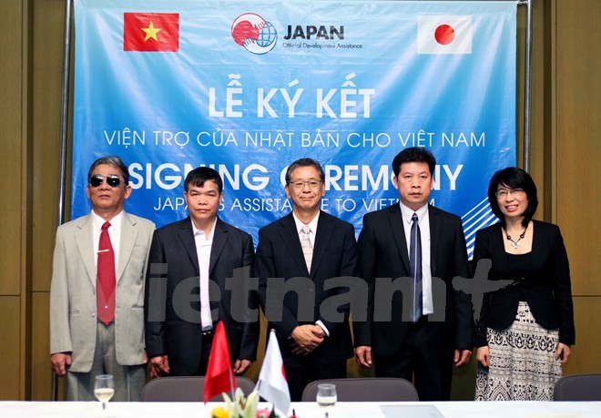 Jepang memberikan bantuan sebesar kira-kira 400.000 dolar AS kepada Vietnam - ảnh 1