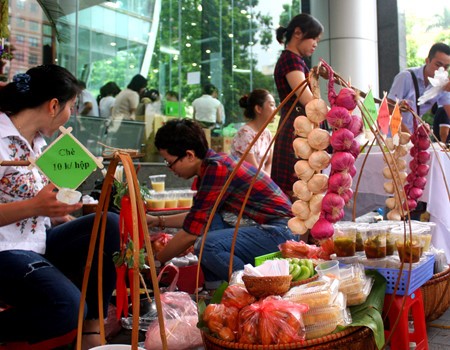 Pekan raya VOV tahun 2016 sehubungan dengan peringatan ultah ke-71 berdirinya VOV - ảnh 22