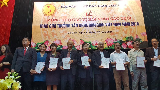 Memuliakan 78 proyek kesenian rakyat Vietnam tahun 2016 - ảnh 1