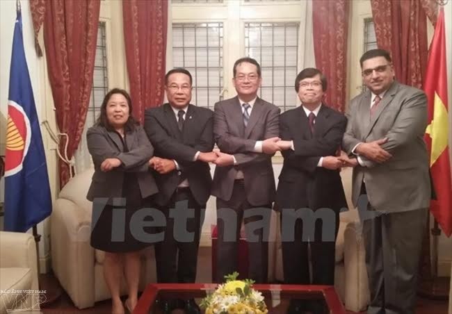 Vietnam aktif mendorong kerjasama antara ASEAN dan negara-negara Amerika Latin - ảnh 1