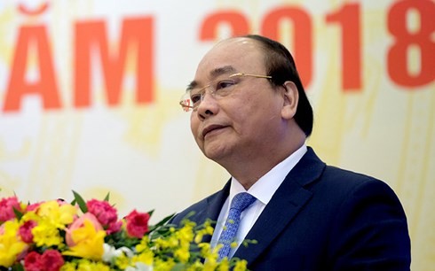 PM Vietnam, Nguyen Xuan Phuc memimpin sidang  periodik Pemerintah bulan Desember 2017 - ảnh 1