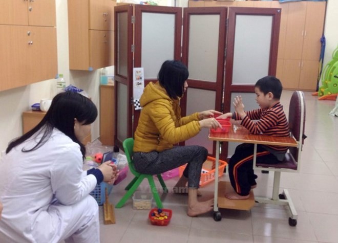 Kira-kira 1.000 orang ikut serta dalam Hari Vietnam menyedari autisme - ảnh 1