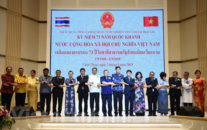 Memperingati ultah ke-73 Hari Nasional Viet Nam di Thailand dan Jerman - ảnh 1