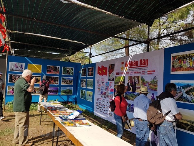 Ruang Viet Nam pada Festival  Koran “Avante”, Portugal - ảnh 1