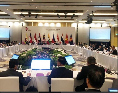 Konferensi koordinasi bersama untuk menyiapkan KTT ASEAN ke-33 - ảnh 1