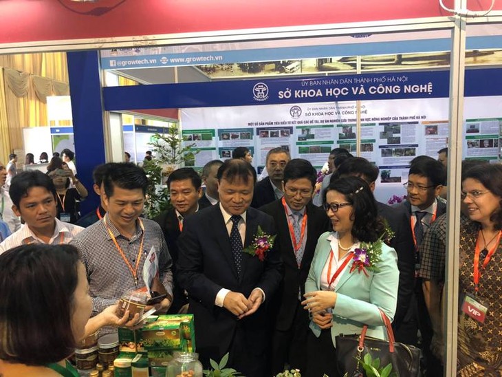 Sebanyak 15 negara dan teritori berpartisipasi pada Pameran “Vietnam Growtech” 2018 - ảnh 1