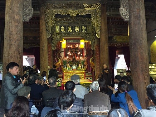 Simposium “Adat memuja Cikal Bakal Kejuruan di Viet Nam di sudut pandang moral dan kebaktian - ảnh 1