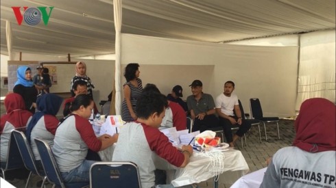 Pemilu Indonesia berlangsung secara aman dan tertib - ảnh 11